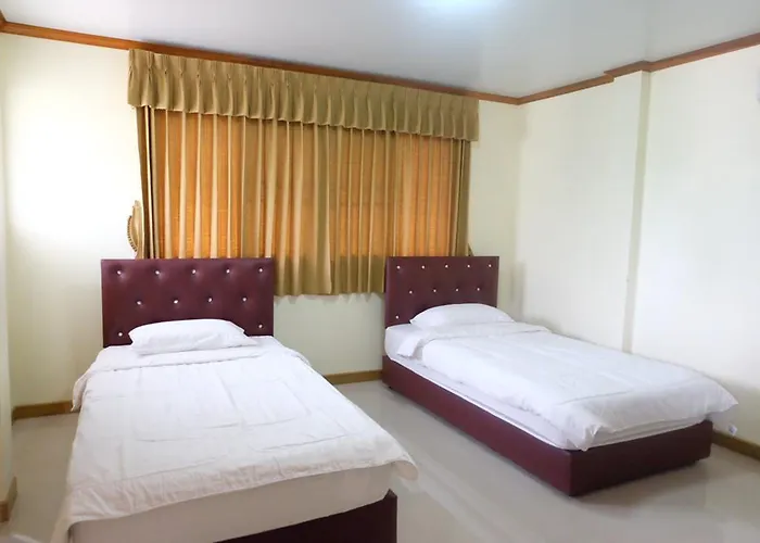 รีสอร์ท Ruen Sam Ran 3*
