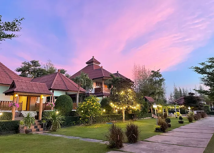 Ruen Sam Ran รีสอร์ท 3*